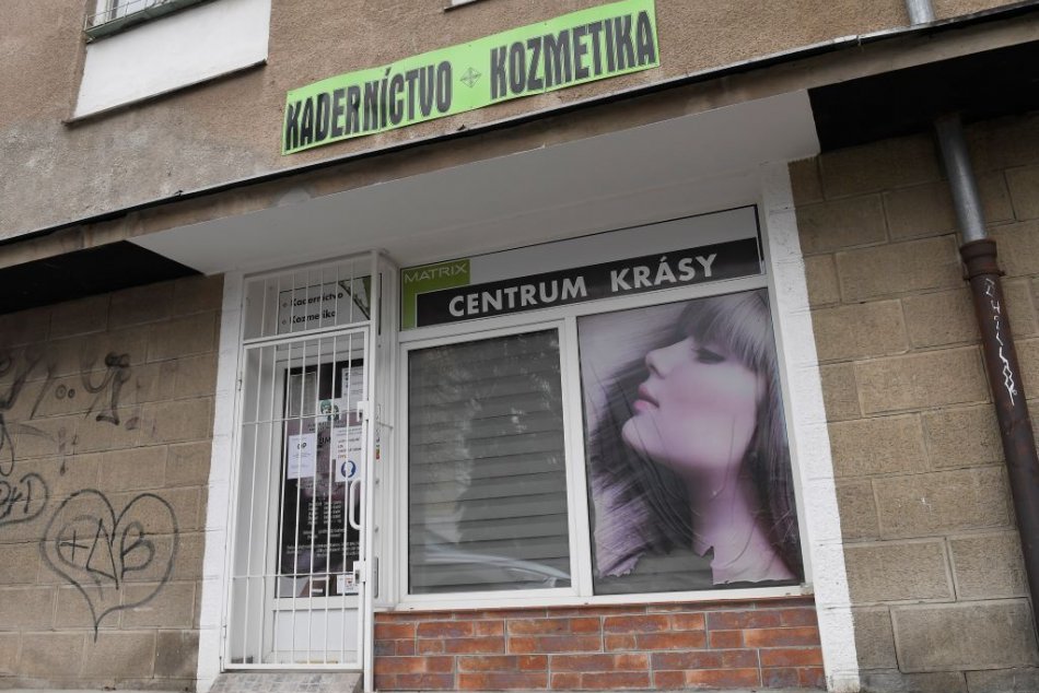 Zatvorené holičstvá a kaderníctva