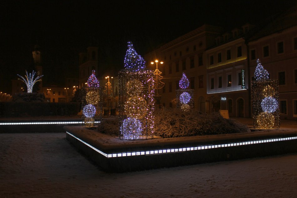 V OBRAZOCH: Bystrica sa v závere novembra odela do bielej