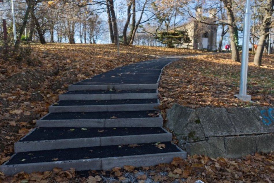 Obnova historického evanjelického cintorína