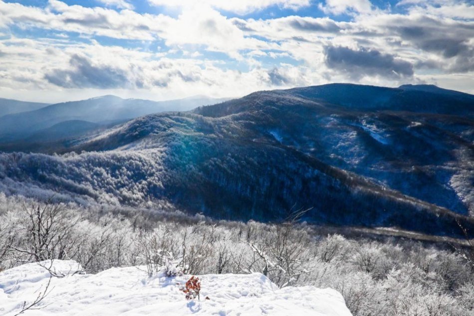 OBRAZOM: Sneh dorazil už aj na Morské oko