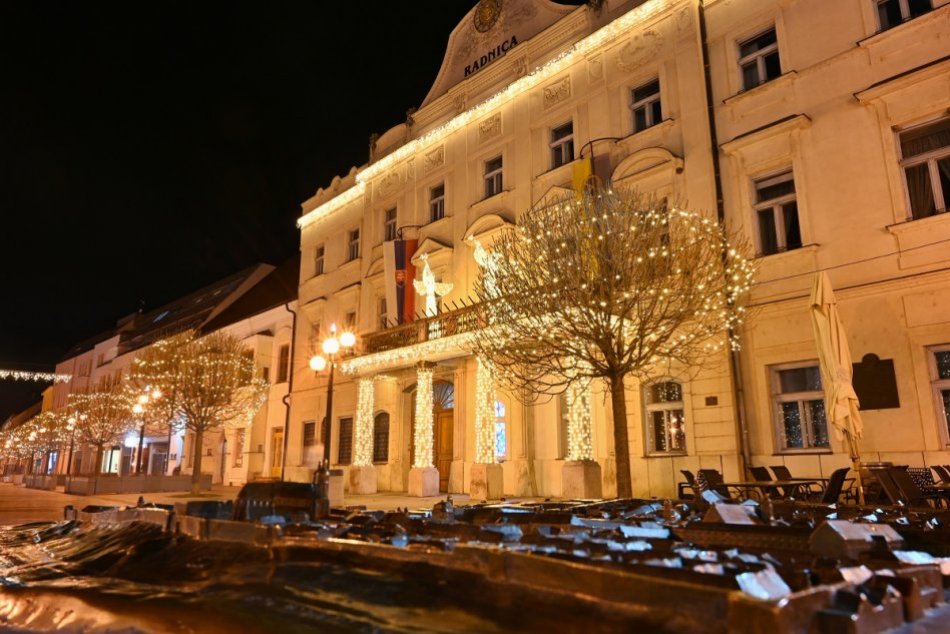 Vianočné osvetlenie v Trnave