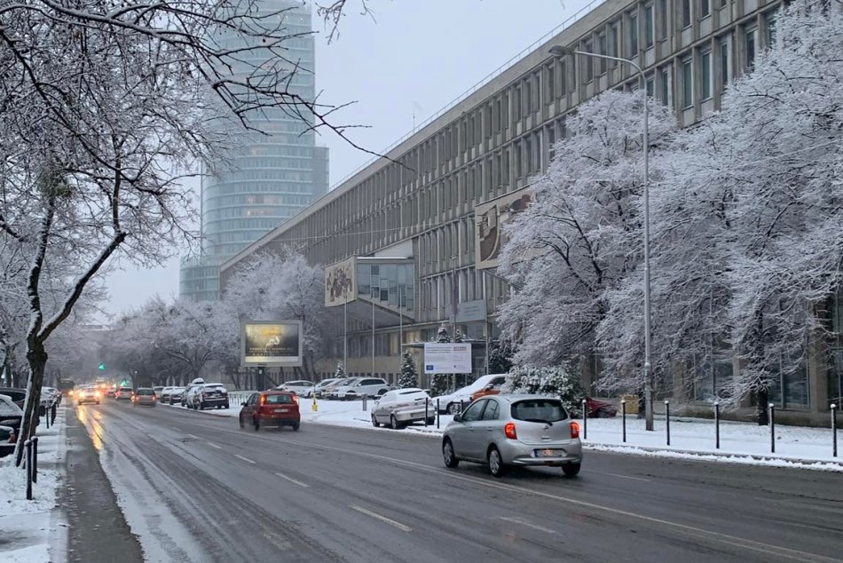 Sneh zasypal Slovensko