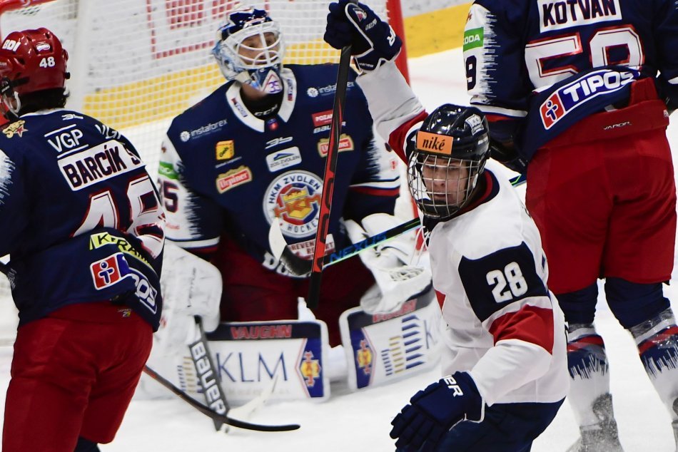 V OBRAZOCH: Zápase 25. kola extraligy medzi HC Slovan Bratislava - HKM Zvolen