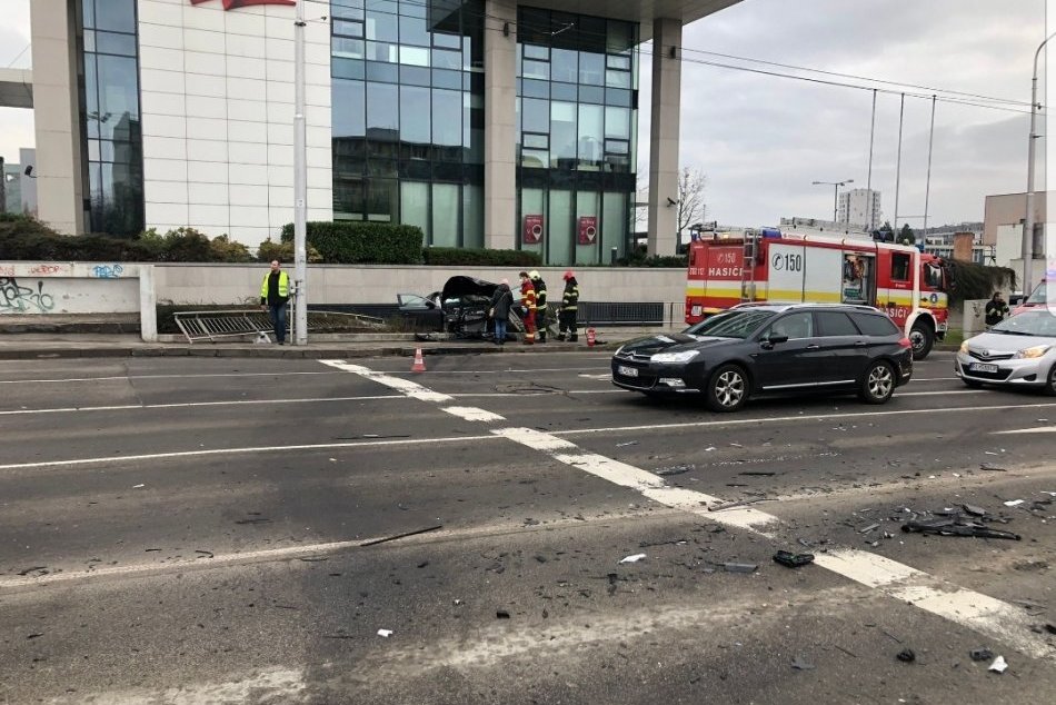 Tragická nehoda na križovatke Bajkalská - Prievozská