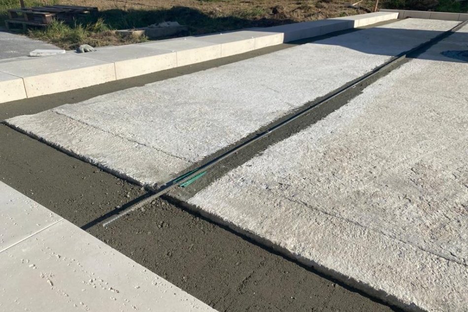 FOTO: Mesto Prievidza zabezpečilo obnovu pomníka SNP na Banskej