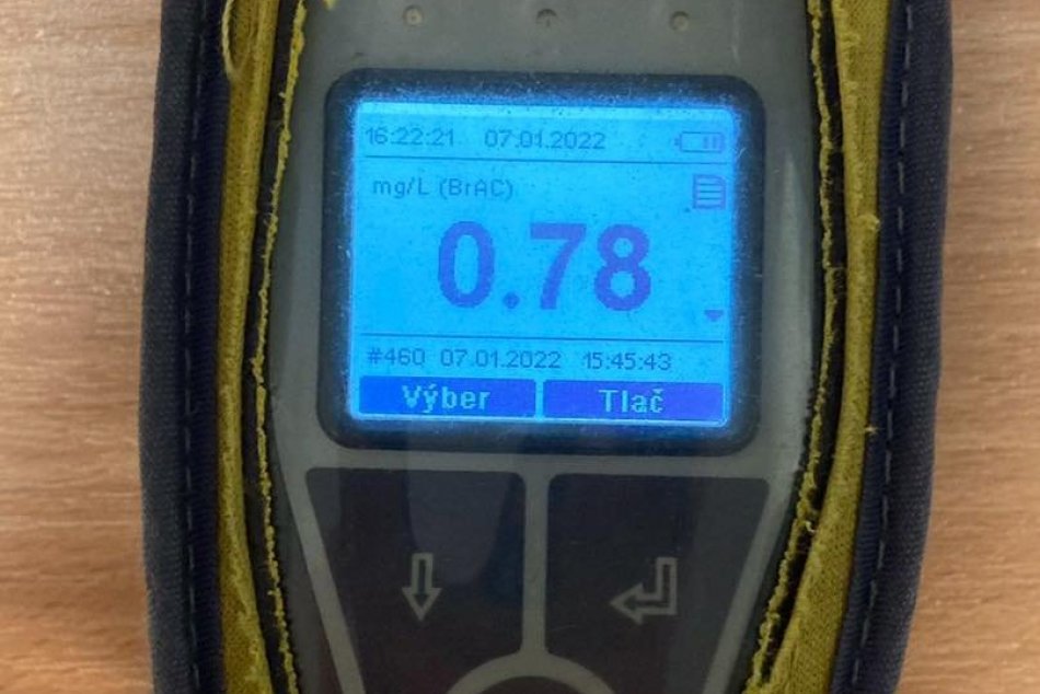 Vodič po kontrole žiarskych policajtov nafúkal 1,63 promile