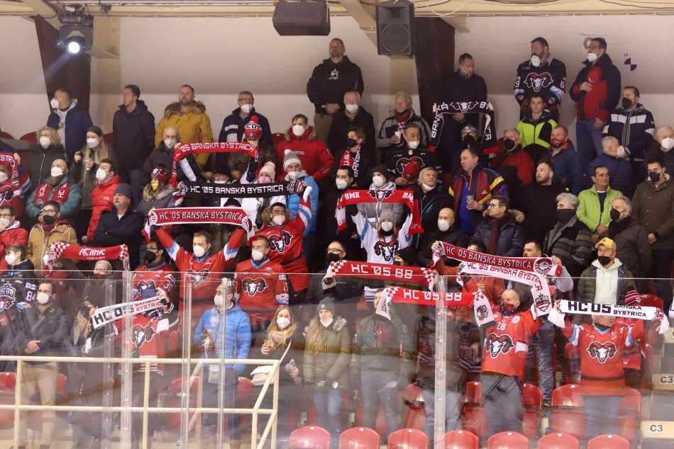 V OBRAZOCH: Zápasu 30. kola HC 05 Banská Bystrica – HC Slovan Bratislava