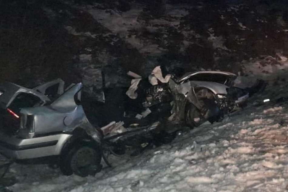 ZÁBERY z miesta: Nehoda pri Humennom si vyžiadala tri životy