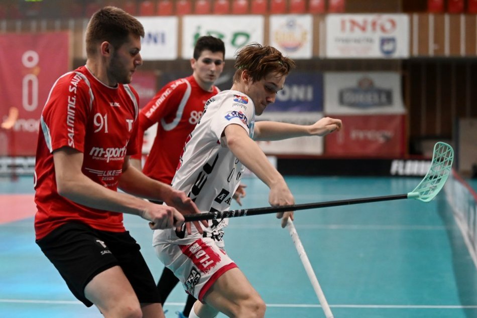 FOTO: ŠK 1. FBC Florbal Trenčín - FBK AS Trenčín 7:3