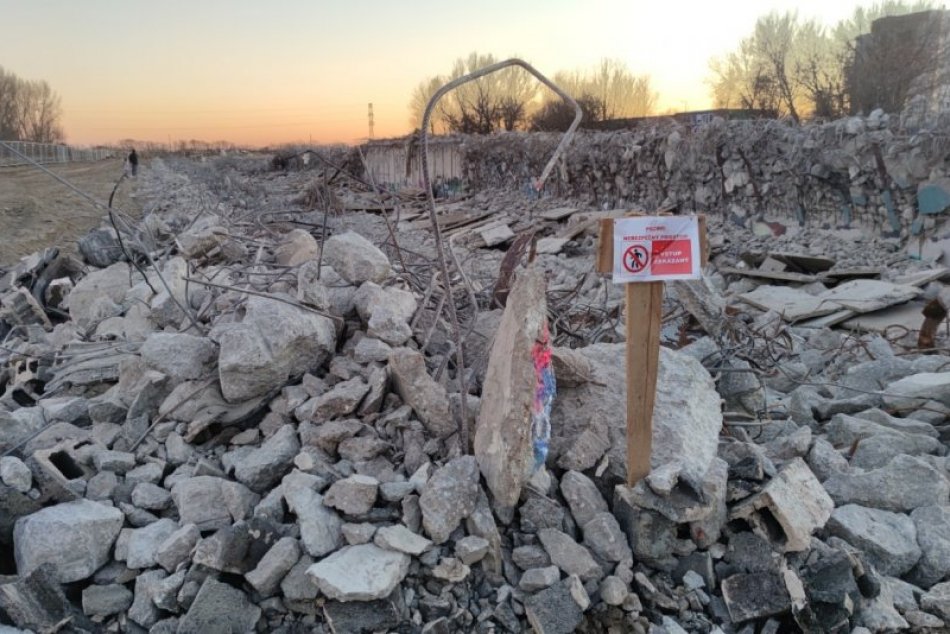 Búranie bratislavského metra