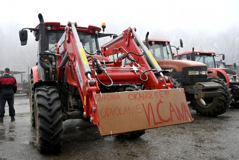 Iniciatíva poľnohospodárov protestuje na Dargove, žiada odvolanie agroministra