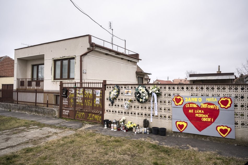 Prezidentka SR si uctila pamiatku Jána Kuciaka a Martiny Kušnírovej