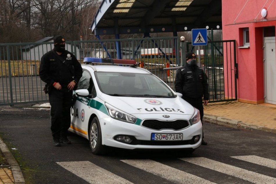 Slovensko-ukrajinské hranice prekročilo tisíce Ukrajincov