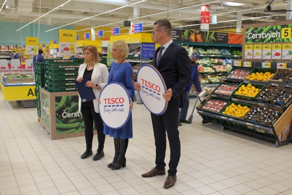 V OBRAZOCH: Tesco podporilo neziskové organizácie v Banskej Bystrici