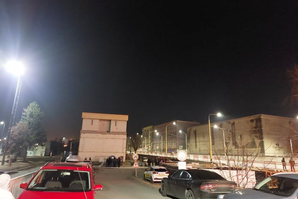 Objektívom: Miesto tragédie v Prešove, po streľbe kolegu zomrel policajt Filip