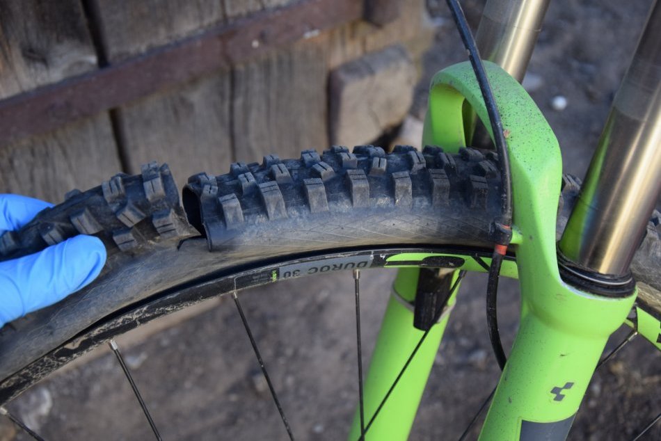 V OBRAZOCH: Policajti zadržali počas akcie "Angelika" 4 osoby