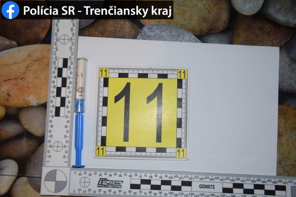 FOTO: Za výrobu pervitínu hrozí Bratislavčanke a Prievidžanovi 10-ročné väzenie