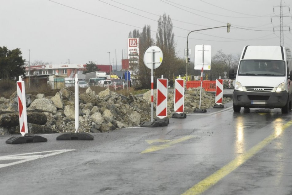 Rekonštrukcia Slaneckej cesty