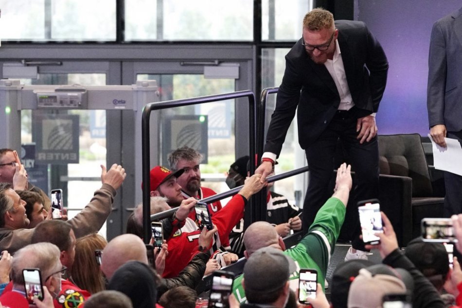 FOTO: Chicago Blackhawks vyradí dres s číslom 81, ktoré nosil Marián Hossa