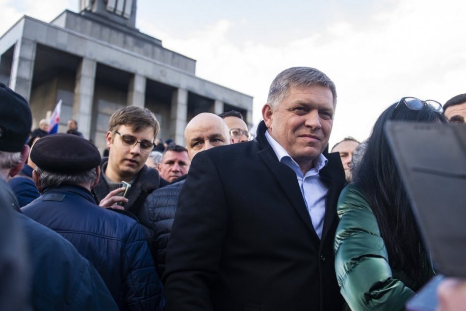 Zhromaždenie strany SMER-SD na Slavíne