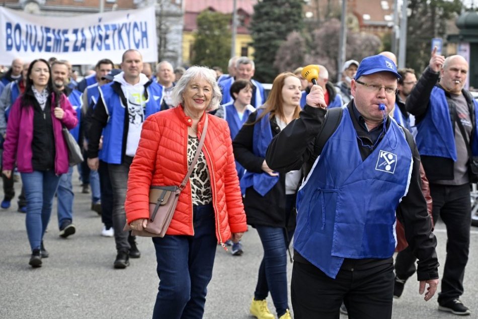 Objektívom: Protest odborárov v Košiciach