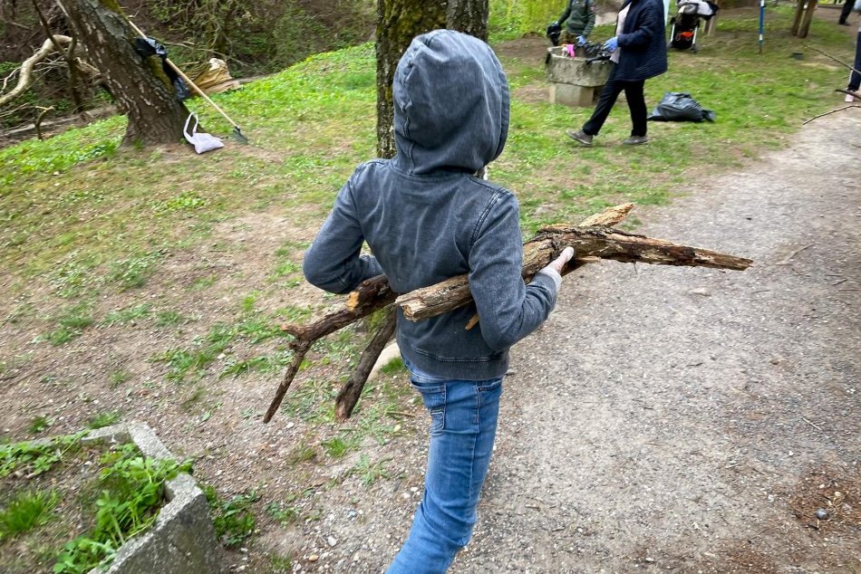V OBRAZOCH: Pomoc oplatili Ukrajinci v Bystrici nezištnou prácou