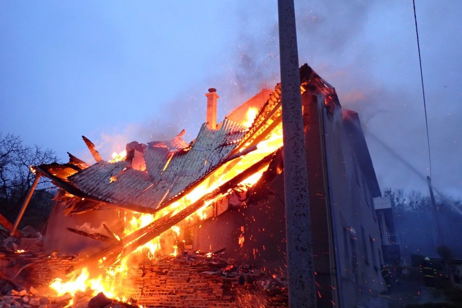Pri výbuchu domu zomreli štyria ľudia