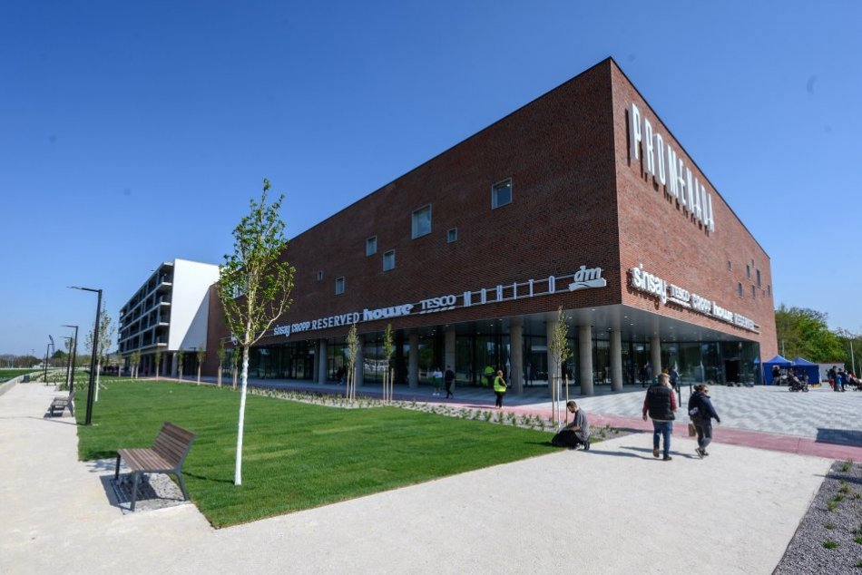 Nákupné centrum Promenada Living Park v Nitre