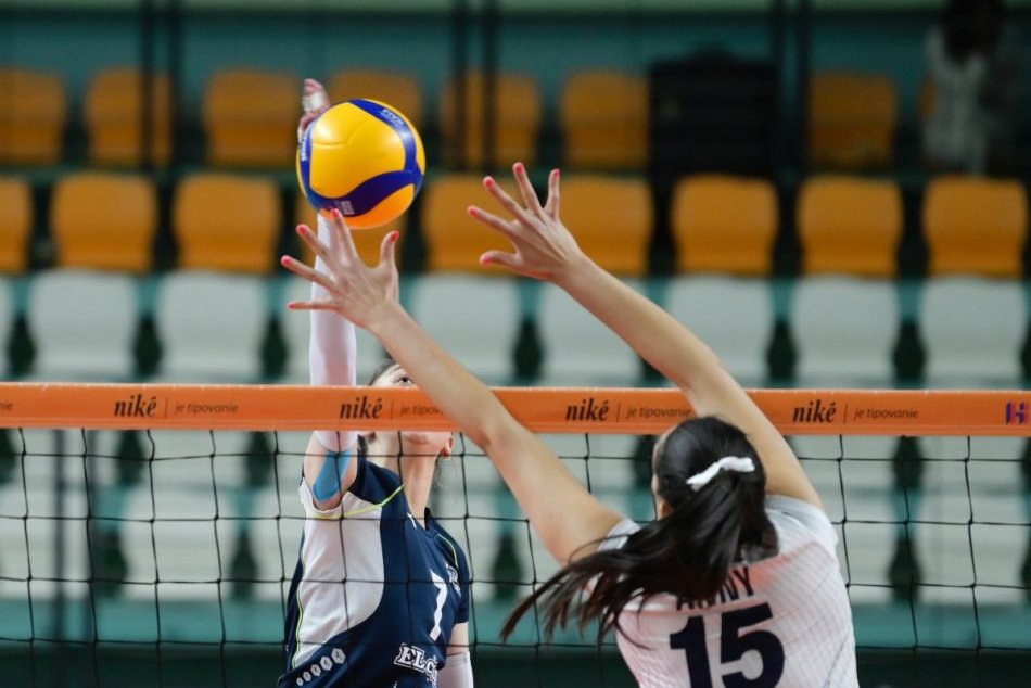 4. zápas finále:  Volley project UKF Nitra - VK Slávia EU Bratislava 0:3