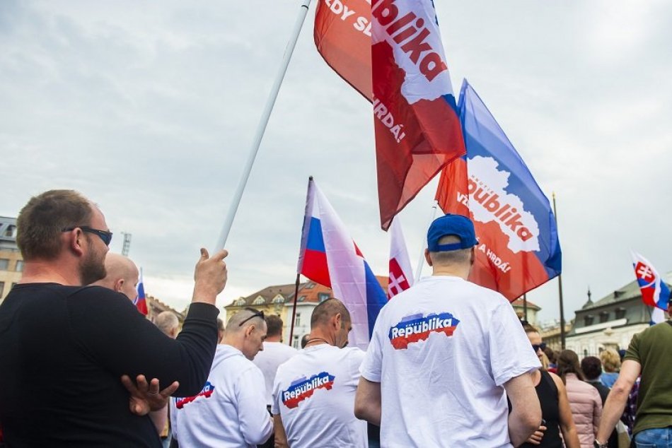 1. máj 2022: Strany Smer-SD a Republika organizovali protivládne protesty
