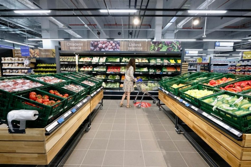 Vy rozhodujete, my pomáhame – slávnostné odovzdanie šekov výhercom