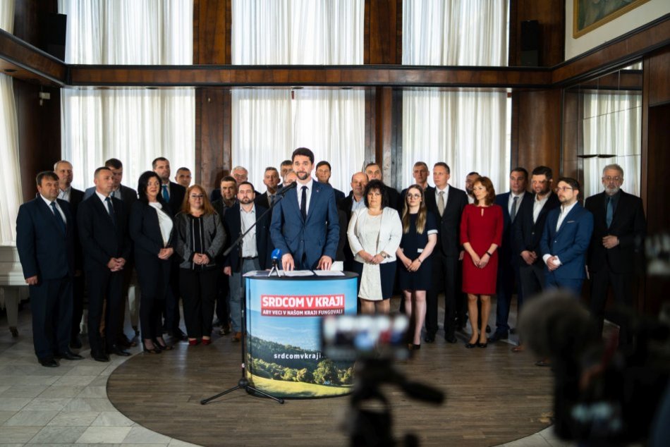 V OBRAZOCH: Ondrej Lunter predstavil kandidátku SRDCOM V KRAJI