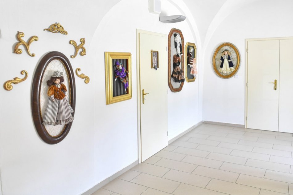 Objektívom: Pani Alica darovaním porcelánových bábik získala rekord