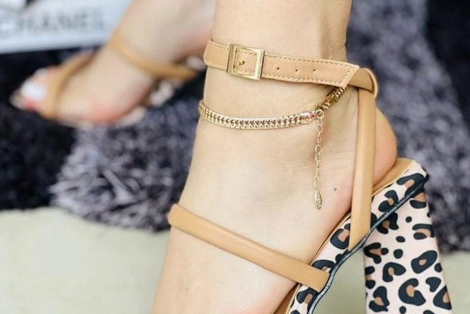 FOTO: Módne dámske topánky na leto 2023