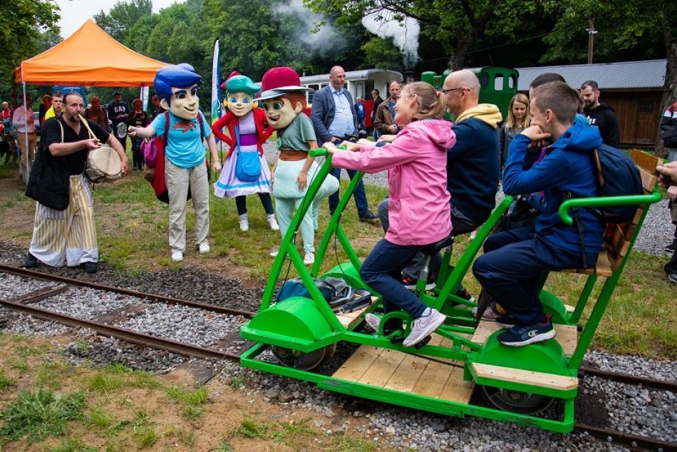 Otvorenie drezinového oválu na Alpinke v Košiciach