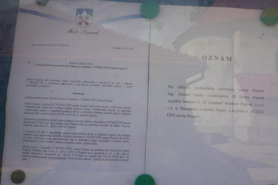 Objektívom: Dôležitý oznam na úradných tabuliach v Poprade
