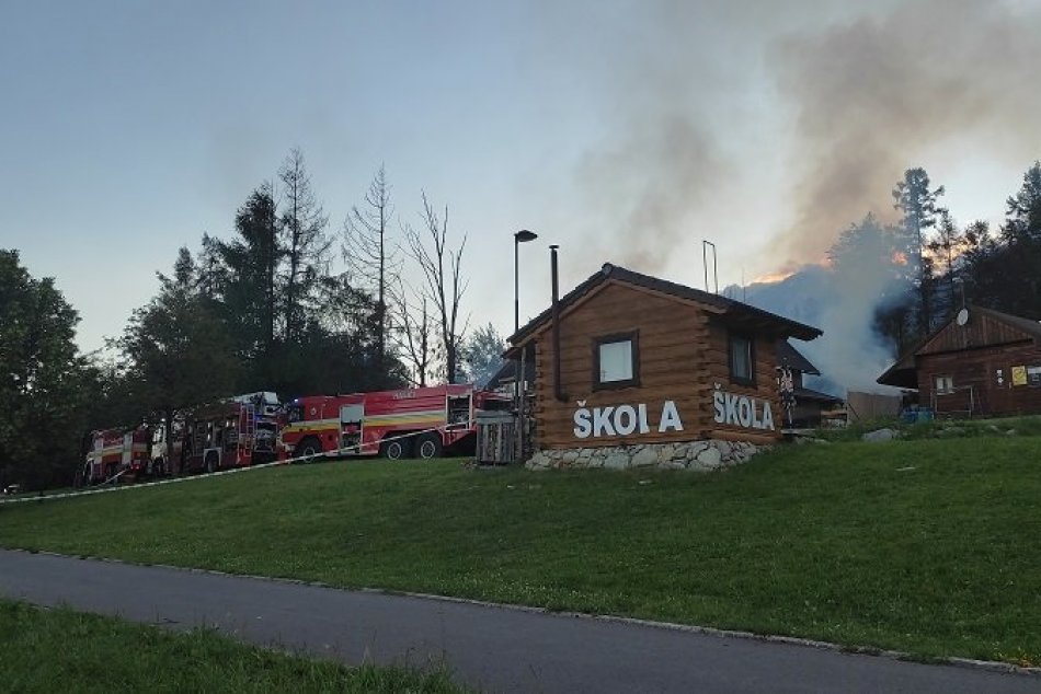 V Novom Smokovci zhorela opustená budova bývalého hotela MS 70