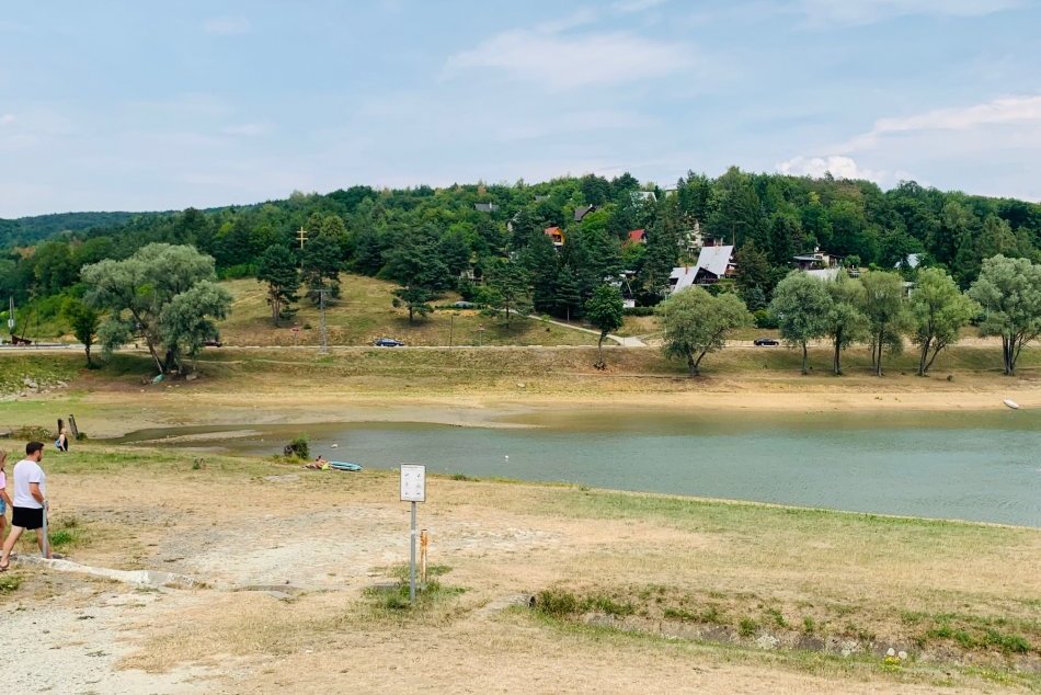 Objektívom: Hladina vody na Domaši pred zrážkami bola extrémne nízka