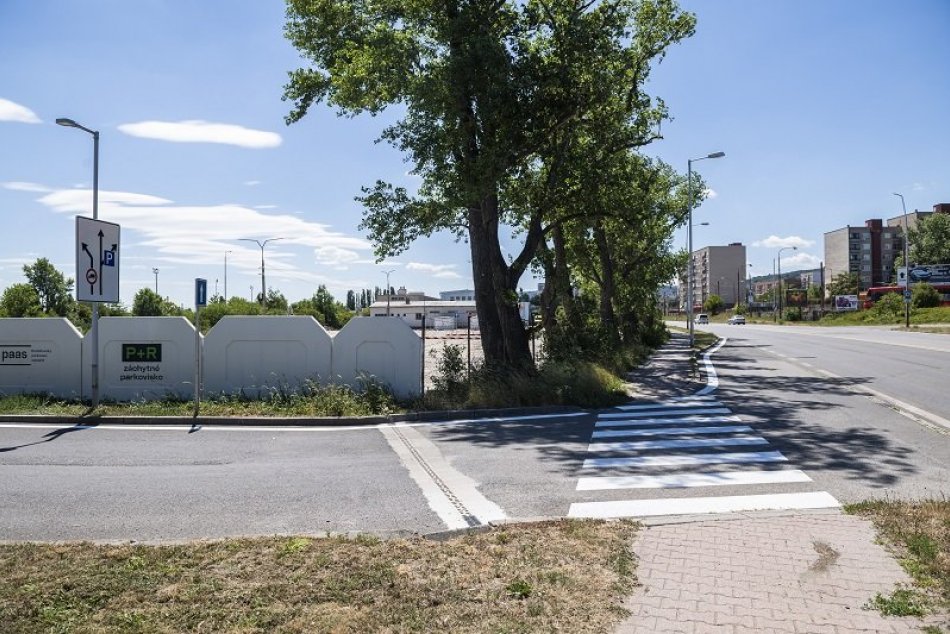 Záchytné parkovisko Rača - Komisárky