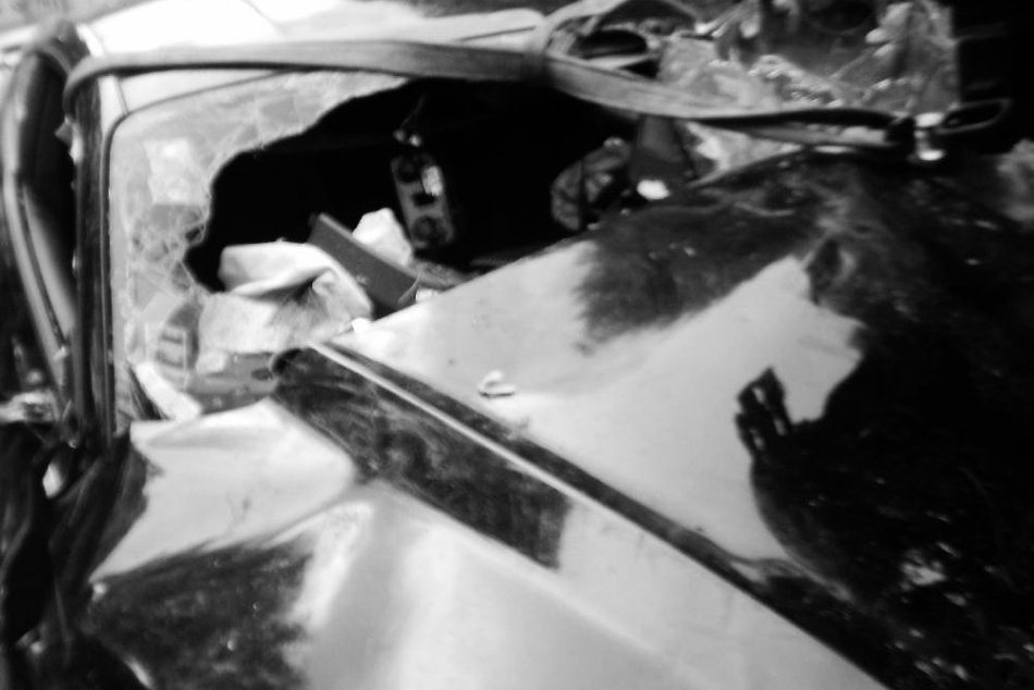 V OBRAZOCH: Vážna nehoda na Horehroní