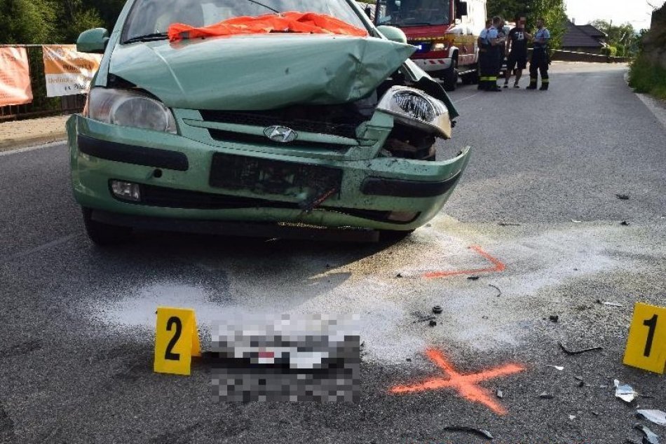 V OBRAZOCH: Nehody motorkárov v Banskobystrickom kraji