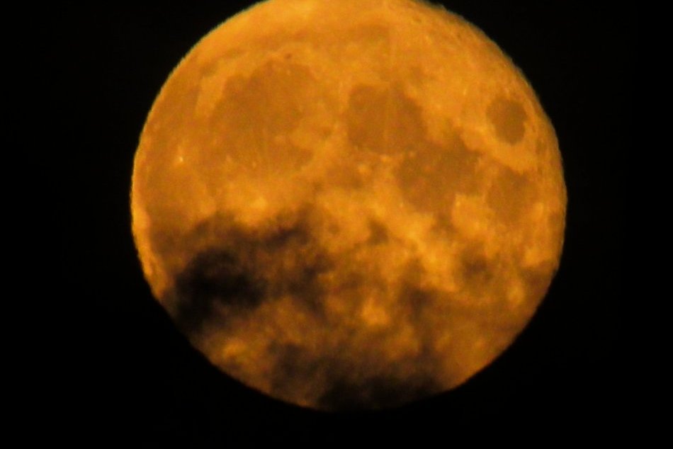 Objektívom: Prešov počas augusta rozjasnil Supermesiac