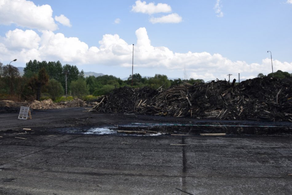V OBRAZOCH: Požiare na Horehroní zakladali dobrovoľní hasiči