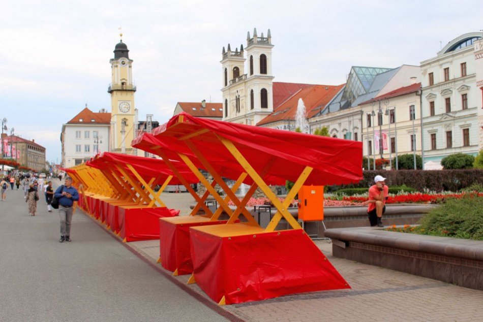 V OBRAZOCH: Bystrica sa pripravuje na 364. Radvanský jarmok