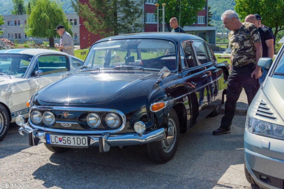 V OBRAZOCH: Jarné výmenné stretnutie auto-moto veteránov