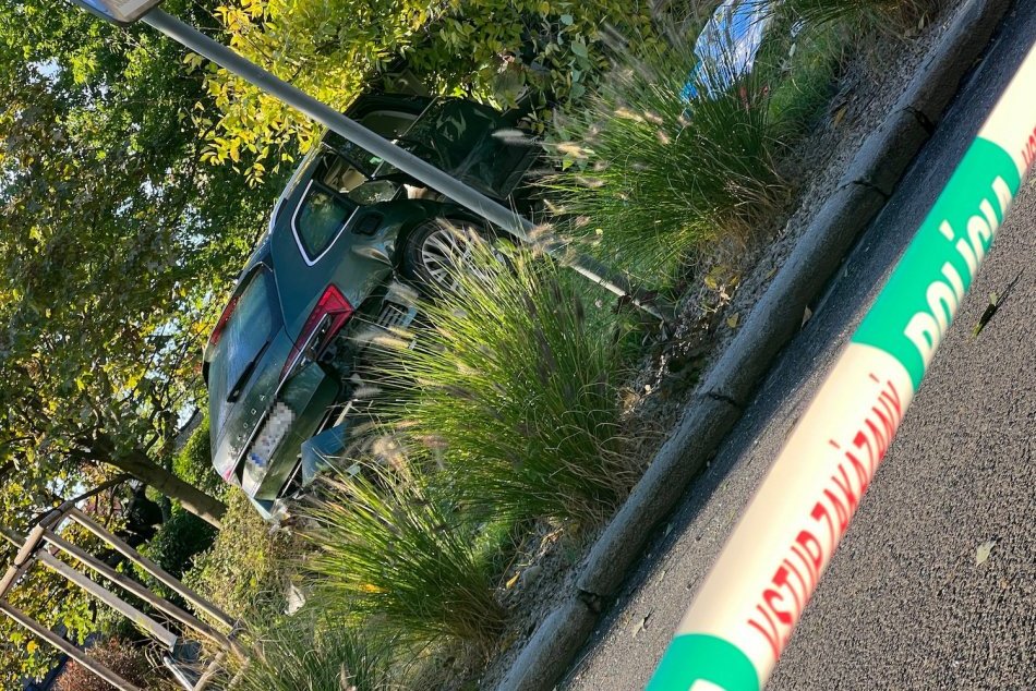 Polícia pracuje na mieste tragédie na Zochovej