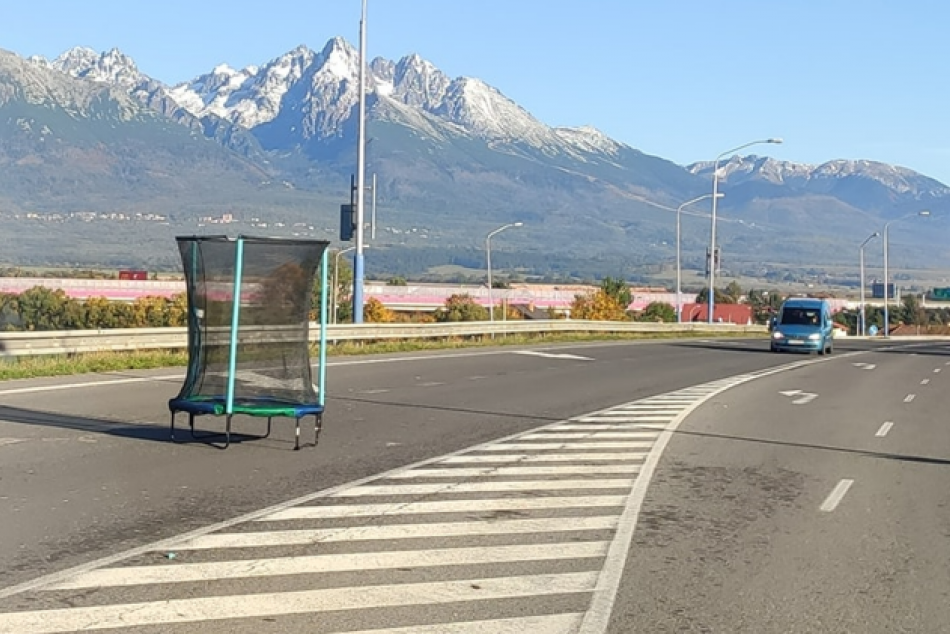 Objektívom: Vodičov čakalo na ceste v Poprade kuriózne prekvapenie