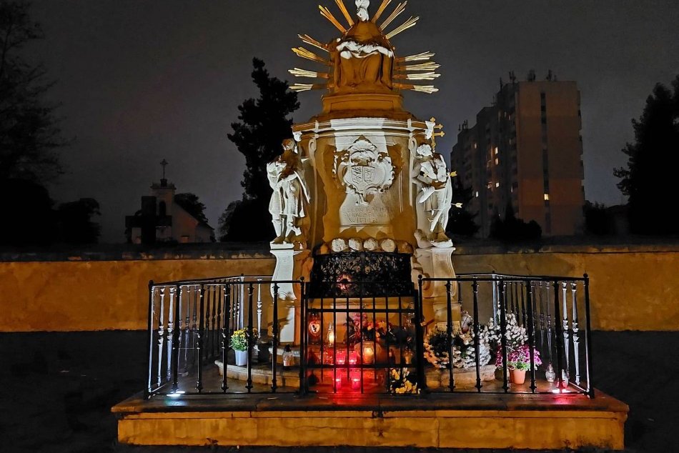 FOTO: Trnava je na Dušičky pripravená