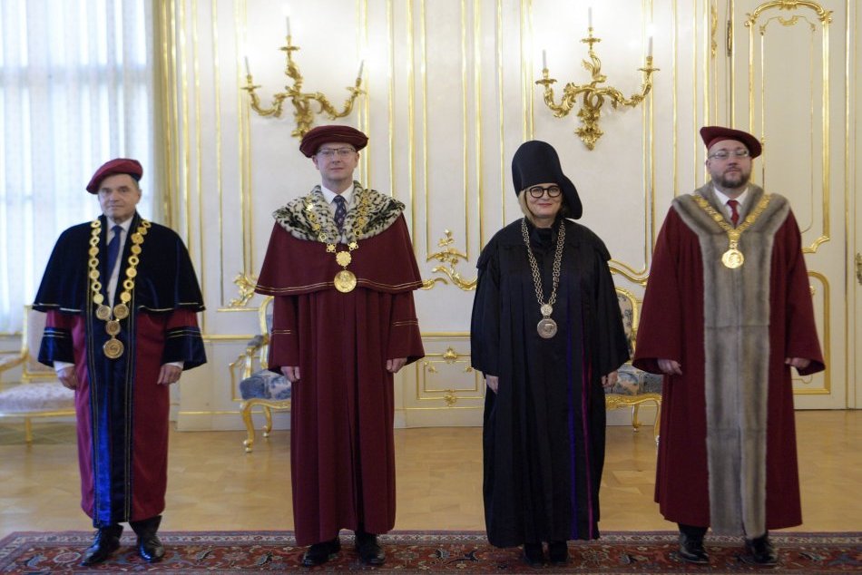 V OBRAZOCH: Prezidentka SR Zuzana Čaputová vymenovala rektorov 5 vysokých škôl