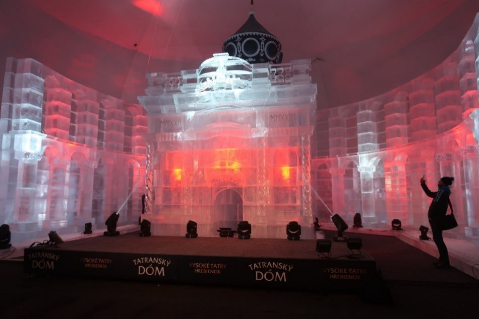 Objektívom: Tatry opäť skrášľuje nádherný ľadový dóm